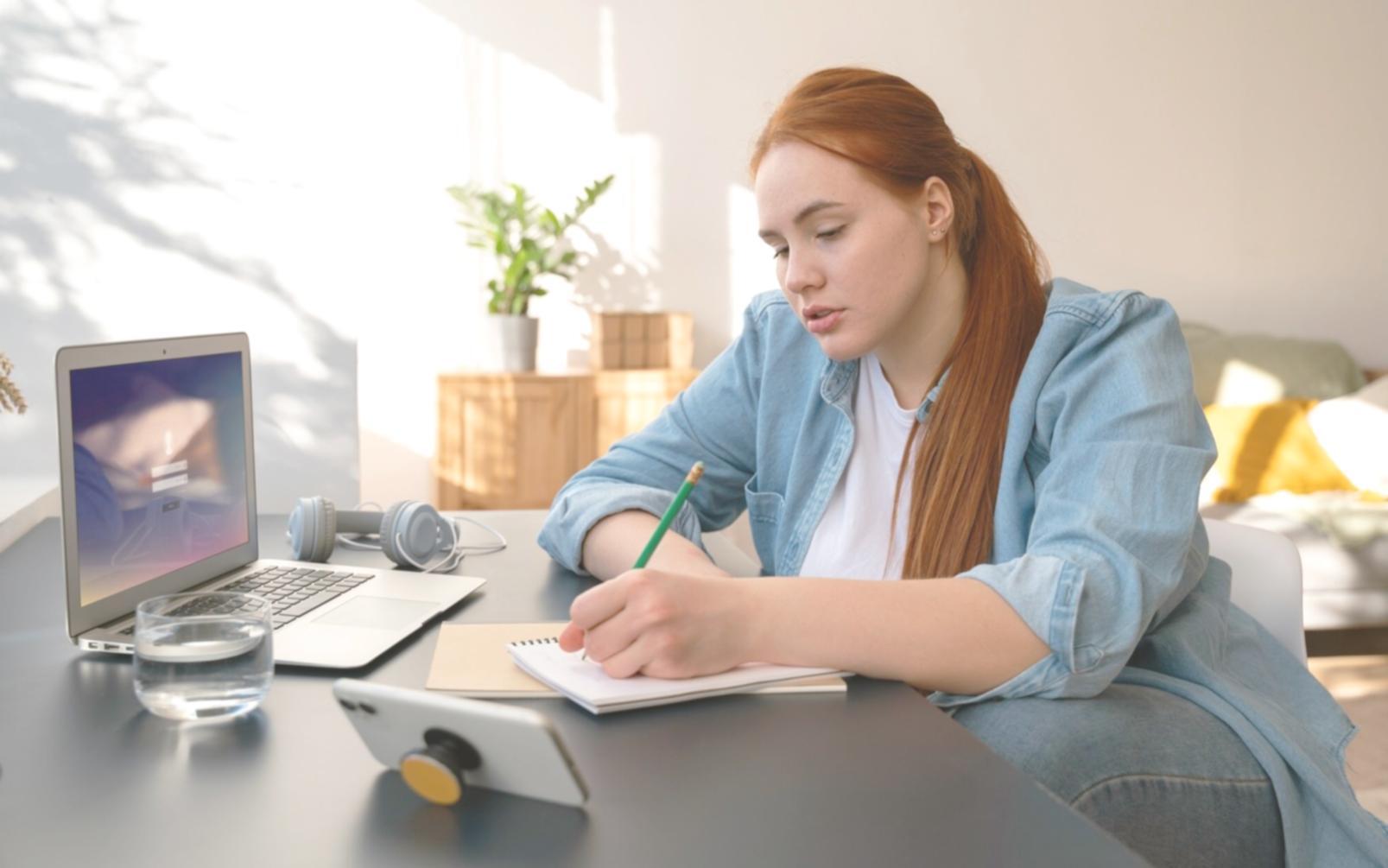 Simulación práctica de negociación con casos reales del sector financiero